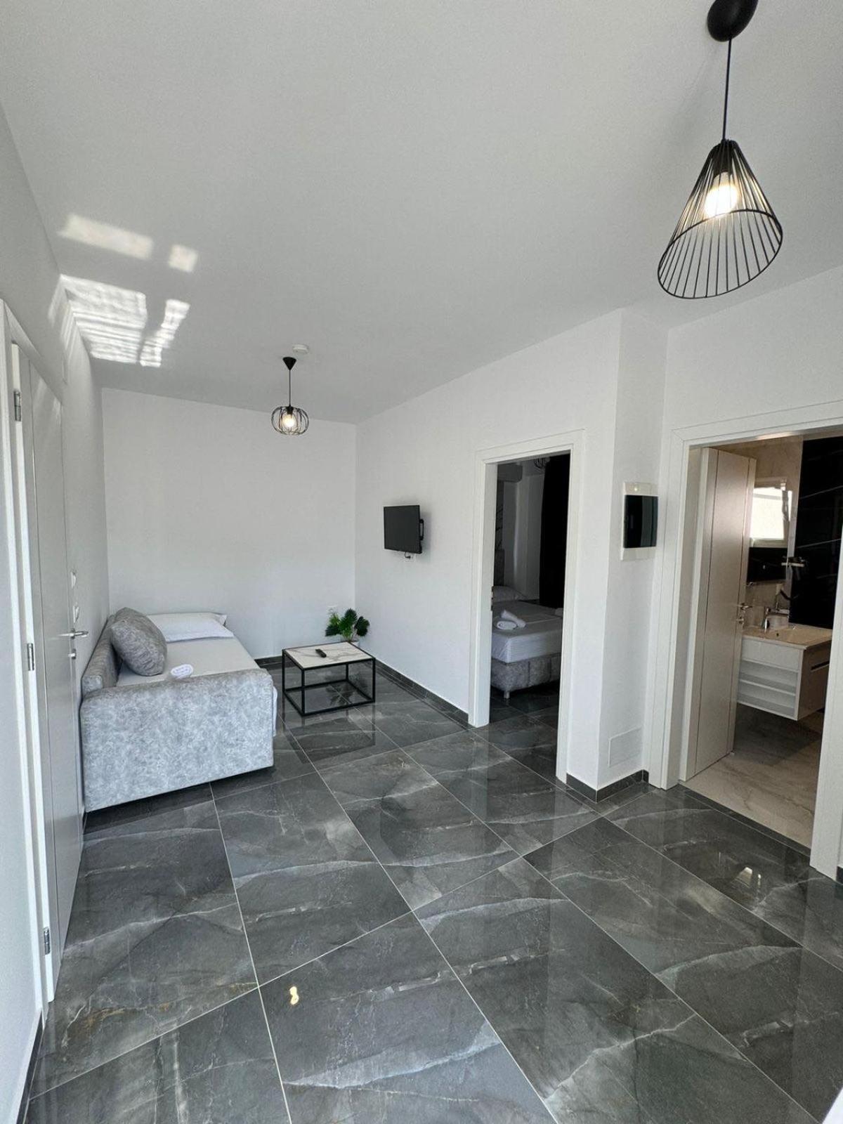 Noya Suites Sr Sarandë Exterior foto